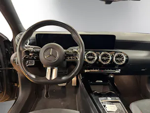 MERCEDES-BENZ A 200 AMG Line 7G-DCT