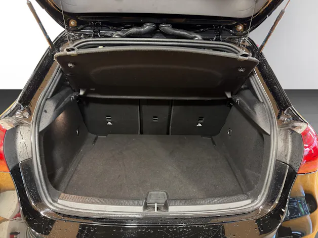 MERCEDES-BENZ A 200 AMG Line 7G-DCT