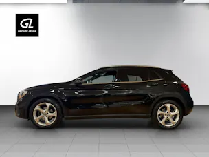 MERCEDES-BENZ GLA 220 d 7G-DCT