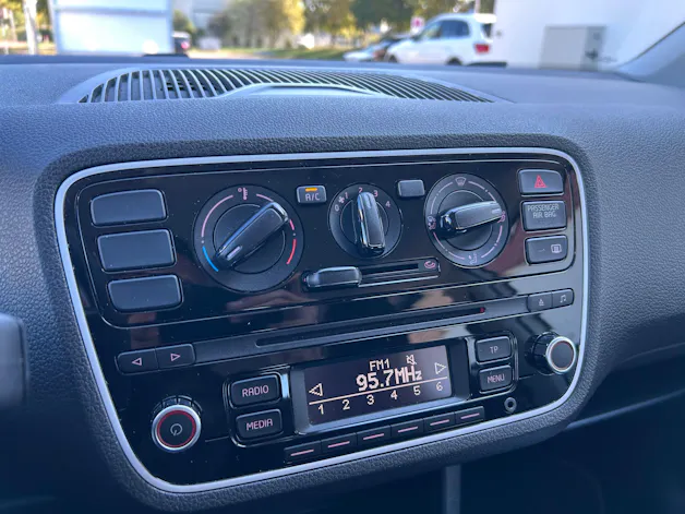 VW Up 1.0 move up