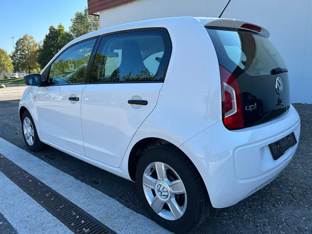 VW Up 1.0 move up