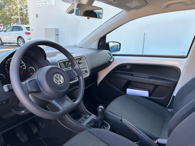 VW Up 1.0 move up