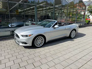FORD Mustang Convertible 2.3 Automat