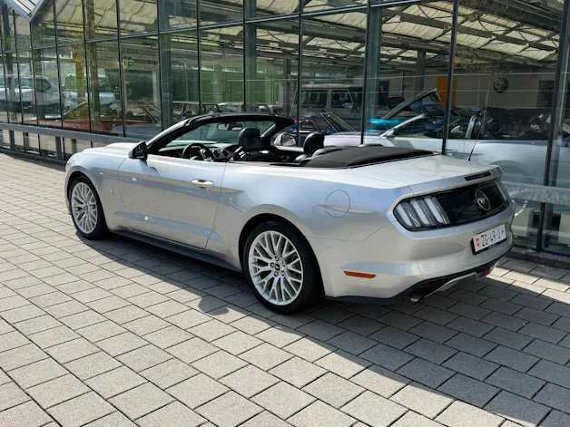 FORD Mustang Convertible 2.3 Automat