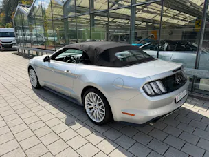 FORD Mustang Convertible 2.3 Automat