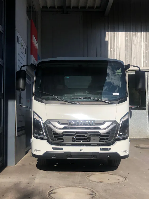 ISUZU M27 2. Generation Isim 9 Gänge