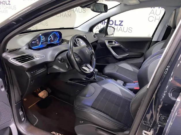 PEUGEOT 2008 1.2 PureTech 110 PS Allure