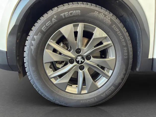 PEUGEOT 2008 1.2 PureTech 130 PS Allure