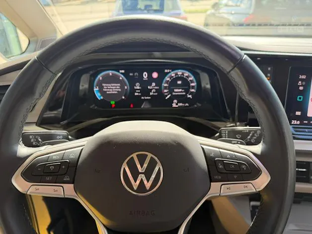 VW Multivan lang 2.0 TDI Life DSG
