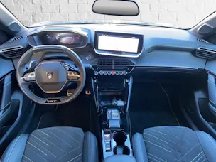 PEUGEOT 208 1.2 Hybrid 145 GT