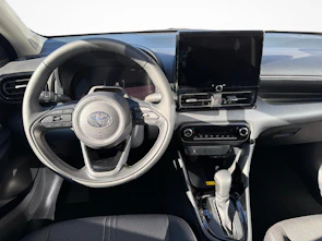 Fahrzeugbild TOYOTA Yaris 1.5 VVT-i HSD Trend