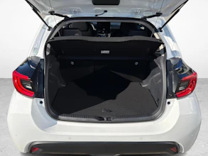 https://vehicle.imgix.net/4506061/9aef5999-d36a-4a72-8ba8-d0d4e3b931e2.jpg