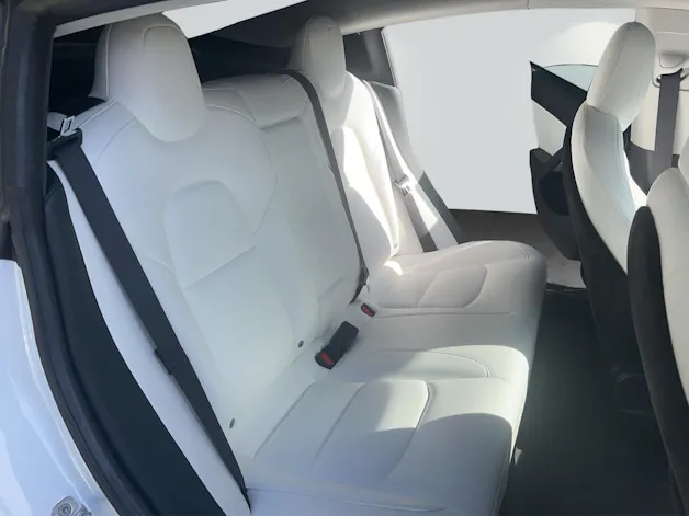 Tesla Model 3 Long Range D