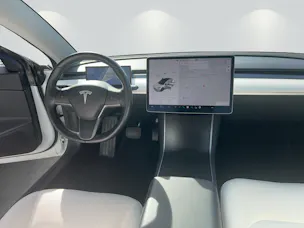 Tesla Model 3 Long Range D
