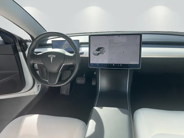 Tesla Model 3 Long Range D