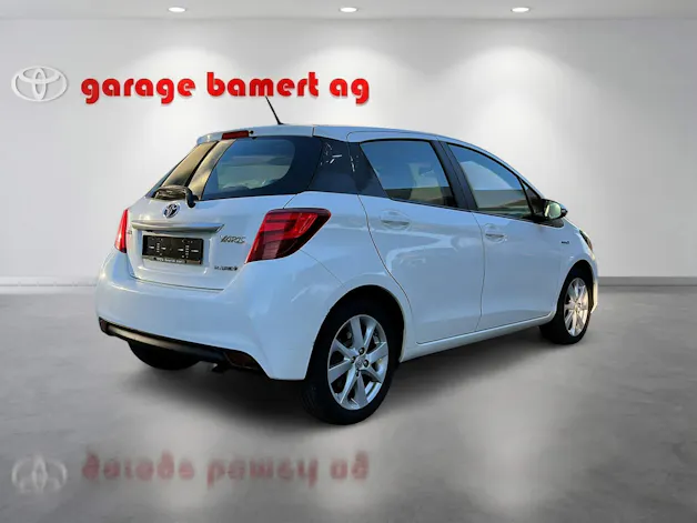 Toyota Yaris 1.5 VVT-i HSD Luna