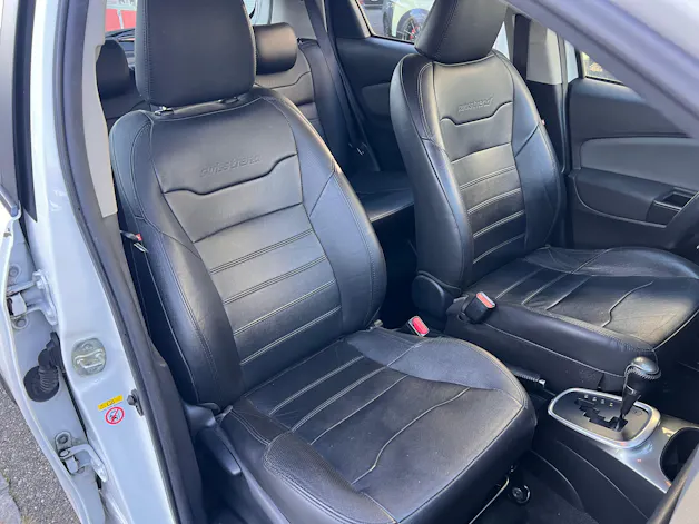 Toyota Yaris 1.5 VVT-i HSD Luna
