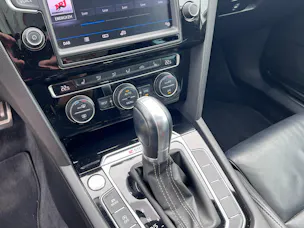 VW Passat Variant 2.0 TDI 190 SCR Highl. DSG 4m