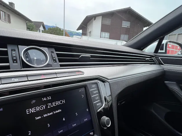 VW Passat Variant 2.0 TDI 190 SCR Highl. DSG 4m
