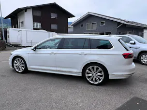 VW Passat Variant 2.0 TDI 190 SCR Highl. DSG 4m