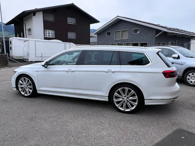 VW Passat Variant 2.0 TDI 190 SCR Highl. DSG 4m