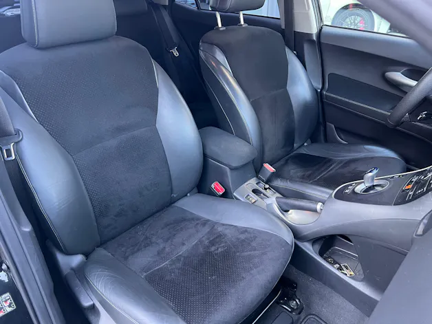 Toyota Auris 1.8 HSD Linea Sol