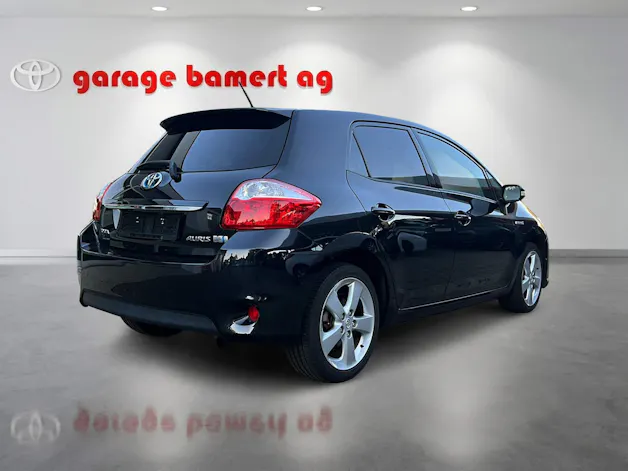 Toyota Auris 1.8 HSD Linea Sol