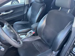 Toyota Auris 1.8 HSD Linea Sol