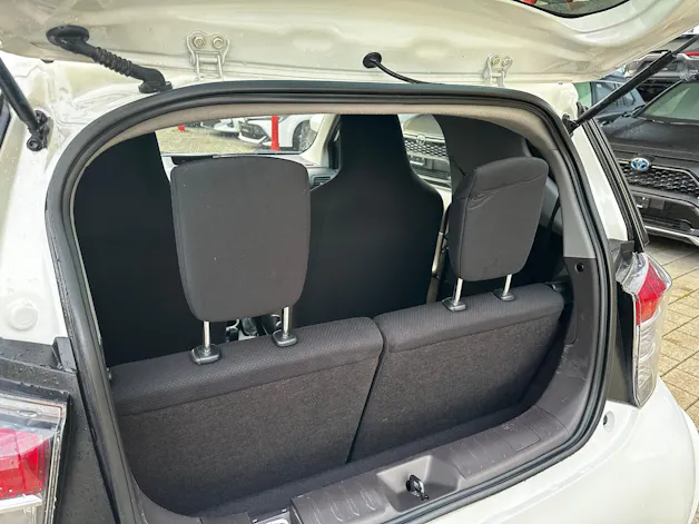 Toyota iQ 1.0 VVT-i Q MiD