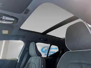 VOLVO XC40 2.0 B4 MH Ultra Dark