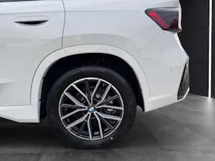 BMW iX1 xDrive30