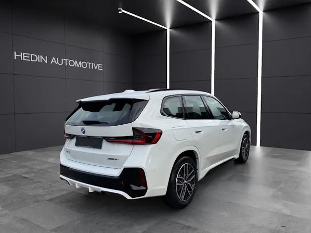 BMW iX1 xDrive30