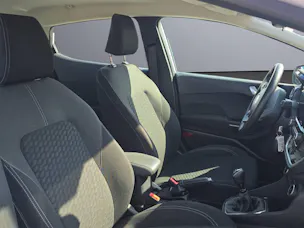FORD Fiesta 1.0 EcoB Hybrid Titanium