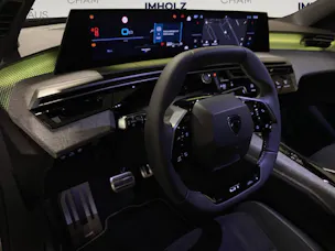 PEUGEOT 3008 1.2 Hybrid GT Exclusive