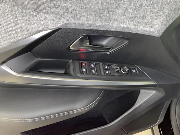 PEUGEOT 3008 1.2 Hybrid GT Exclusive