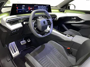 PEUGEOT 3008 1.2 Hybrid GT Exclusive