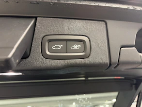 https://vehicle.imgix.net/4506332/91bd18bd-df79-4143-9710-c21aa38e4556.jpg