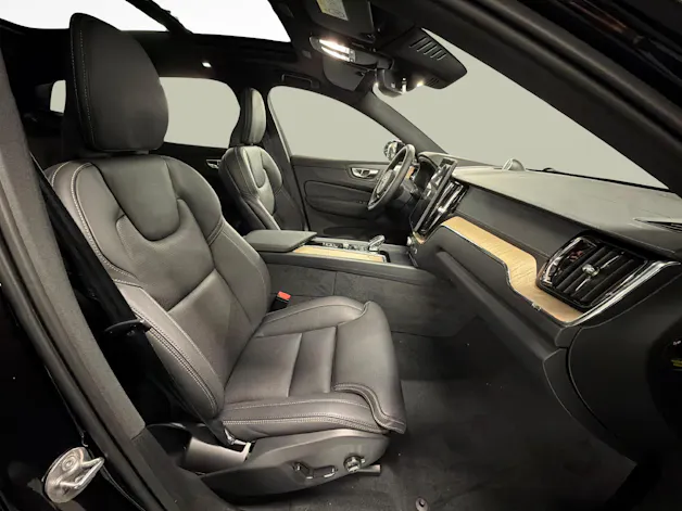 VOLVO XC60 2.0 T6 TE Ultra Bright eAWD