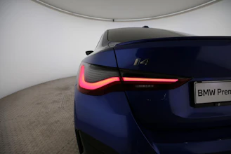 https://vehicle.imgix.net/4506342/57869f3a-5294-445f-a308-7df87c3a5659.jpg