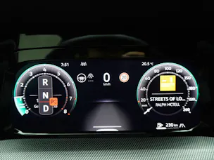 VW Golf 8.5 2.0 TSI DSG R-Line Black Style 4Motion
