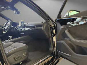 AUDI RS4 Avant 2.9 V6 TFSI quattro T-Tronic