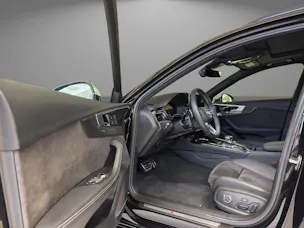 AUDI RS4 Avant 2.9 V6 TFSI quattro T-Tronic
