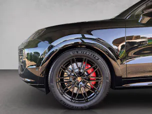 PORSCHE Cayenne GTS Coupé