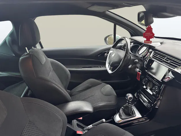 DS Automobiles DS3 1.2 PureTech Sport Chic