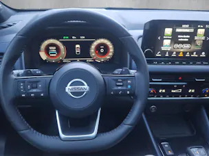 NISSAN Qashqai 1.3 DIG-T Tekna+ 4x4