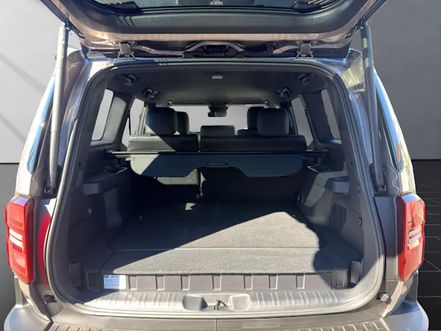 Toyota Land Cruiser 2.8 D 48V 230 Rebel