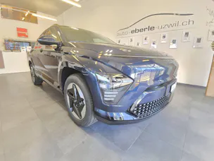 HYUNDAI Kona 65,4 kWh Electric Amplia