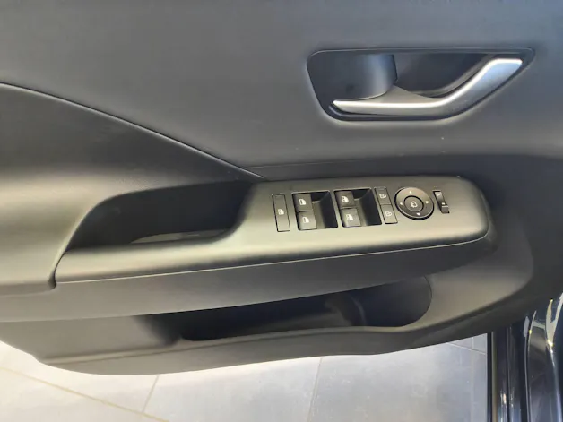 HYUNDAI Kona 65,4 kWh Electric Amplia