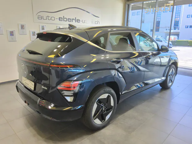 HYUNDAI Kona 65,4 kWh Electric Amplia