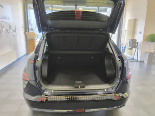 HYUNDAI Kona 65,4 kWh Electric Amplia